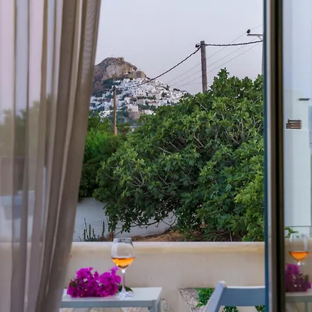 Anemoessa سكيروس